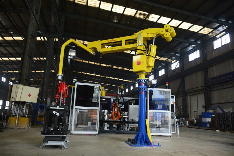 5-1 焊（hàn）焊接（jiē）機器人.JPG